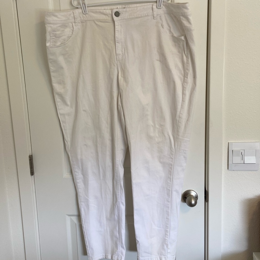 Lane Bryant 26W white skinny leg denim pants